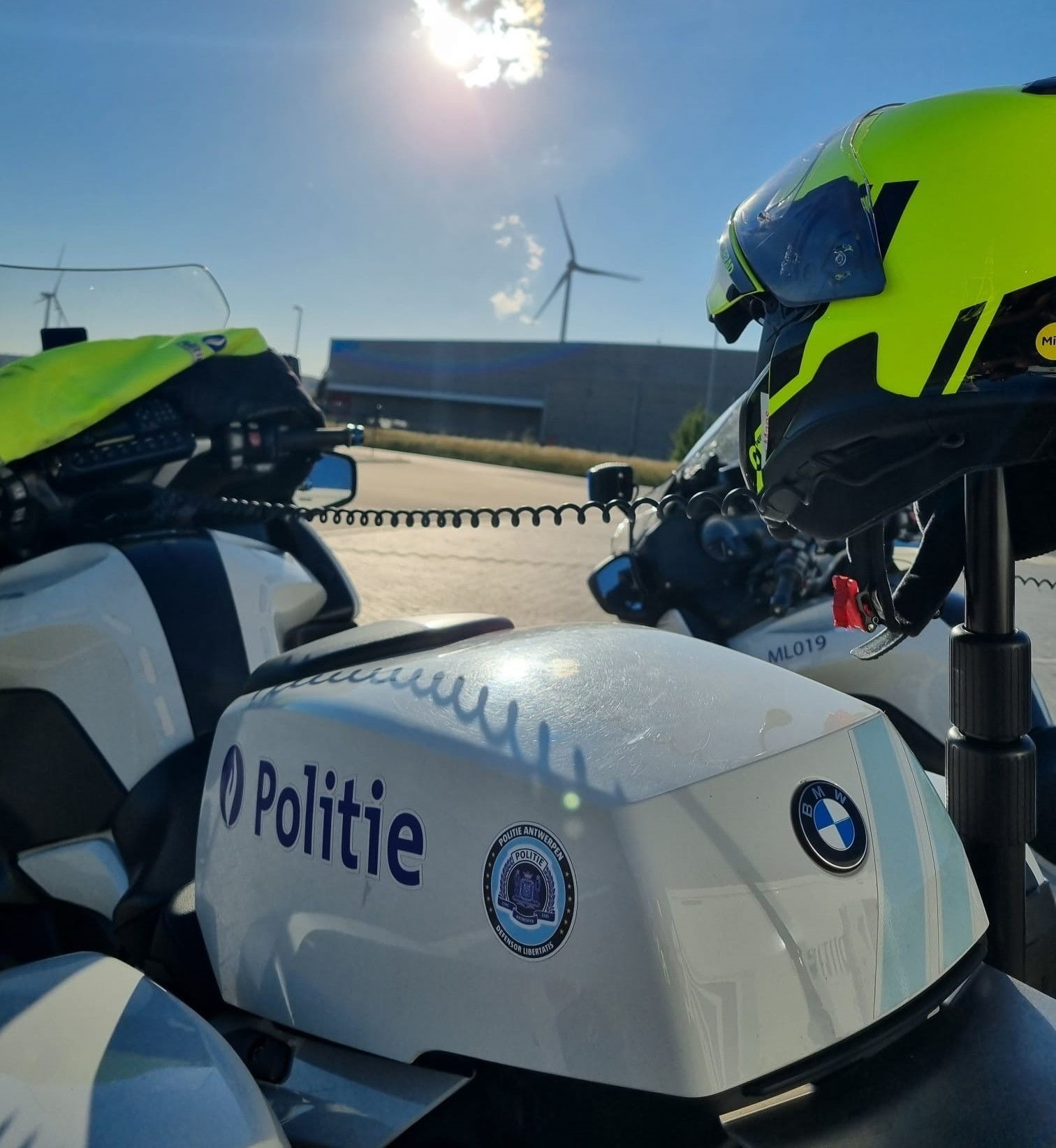 Controle onder stralende zon
