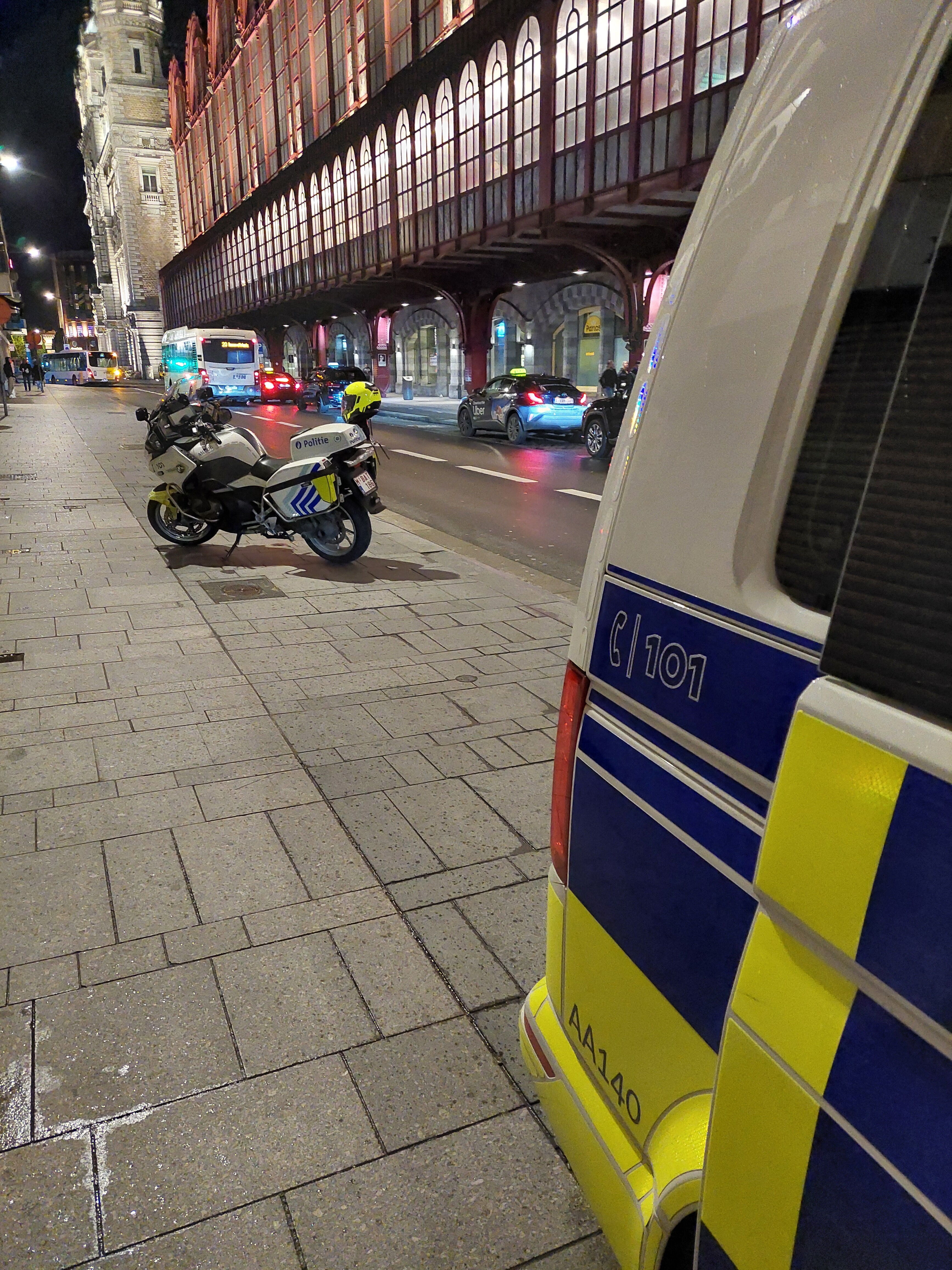 Taxi en verkeerspolitie2