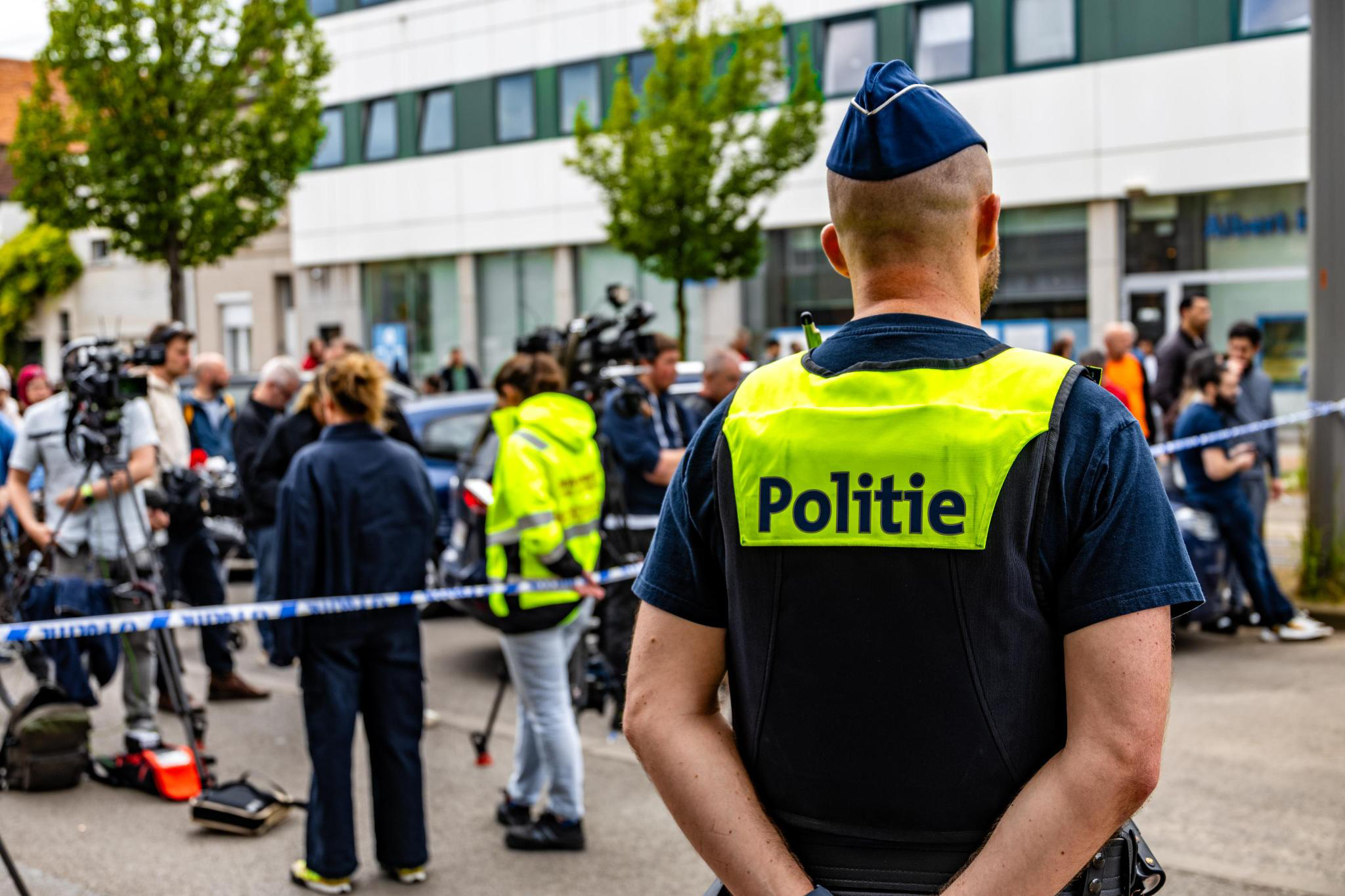 Appartementsgebouw ontploft en ingestort op Sint-Bernardsesteenweg