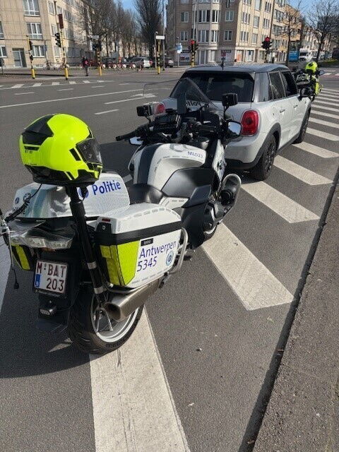 Auto getakeld op Italiëlei